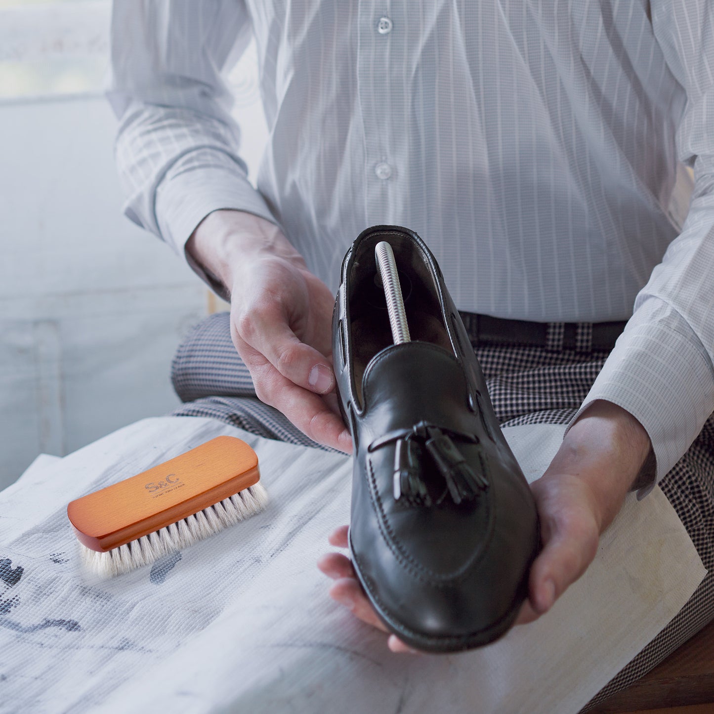 Premium White Horsehair Leather Shoe Brush