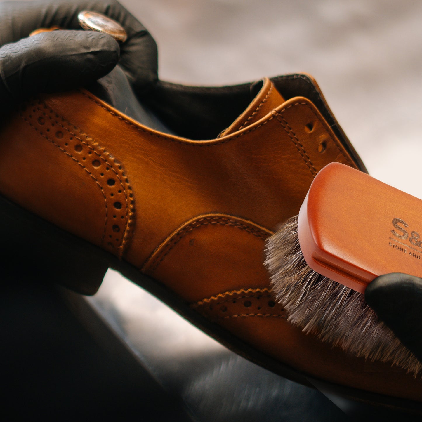 Portable Mini Horsehair Shoe Brush - brown
