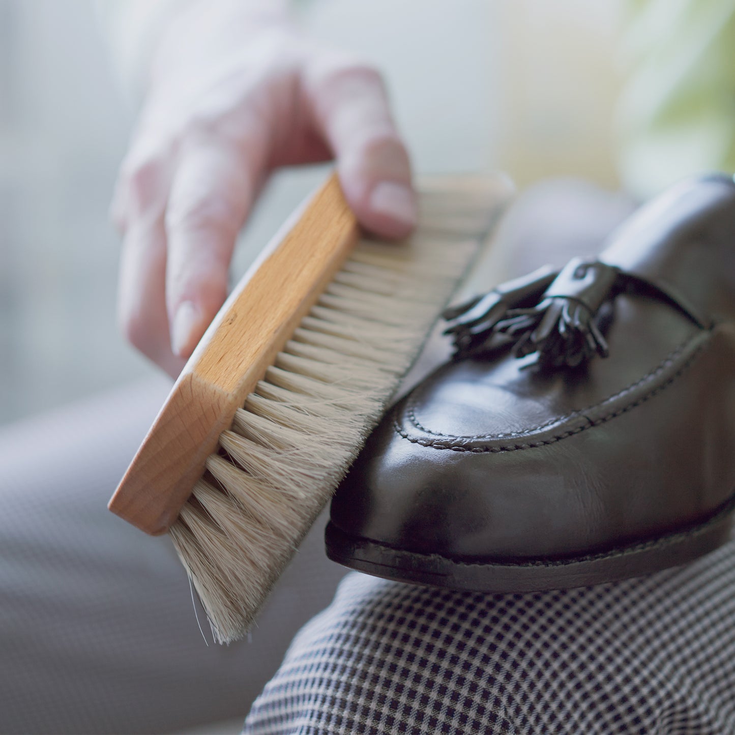 Premium Horse Hair Shoe Brush – Gentle Leather Polishing